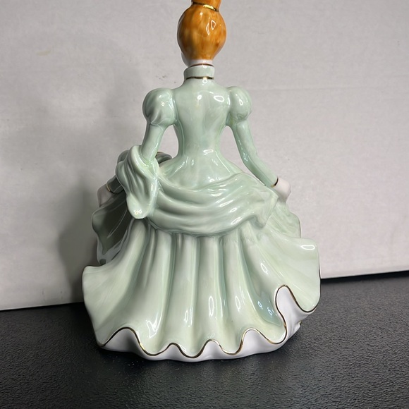 Vintage  Musical Lady Southern Belle Porcelain Ceramic Figurine "Ode to Joy" - Picture 7 of 9
